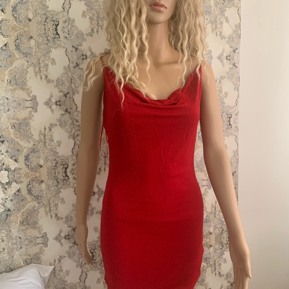 SET OF 3 RED DRESSES ! - Picture 10 of 12